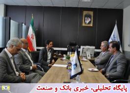بازدید مدیر شعب بانک صادرات کرمان از شعبه بیمه سرمد در این استان