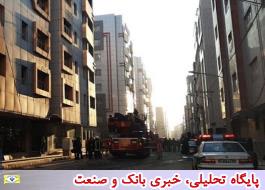 40 نفر در آتش‌سوزی ساختمان شهرک صدرا گرفتار شدند