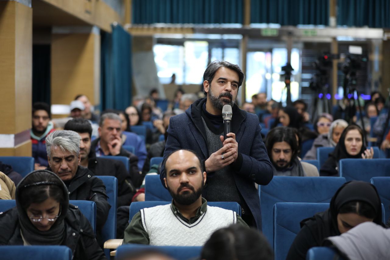 نشست خبری مدیر عامل بورس کالای ایران