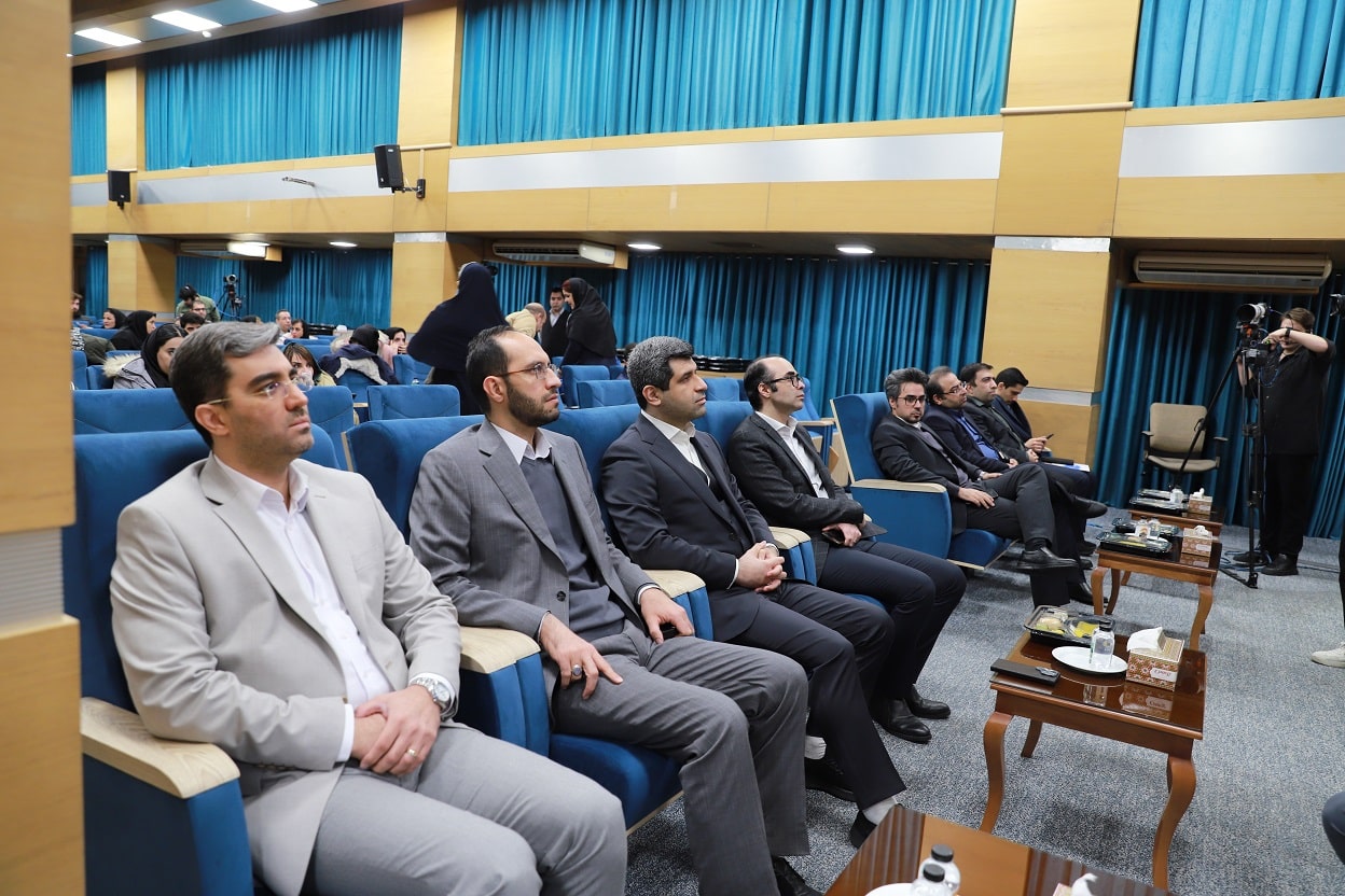 نشست خبری مدیر عامل بورس کالای ایران